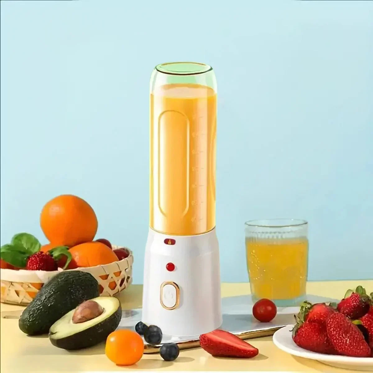1 Portable electric juicer - USB rechargeable, compact circular design, suitable for home, travel, dormitory, and outdoor use